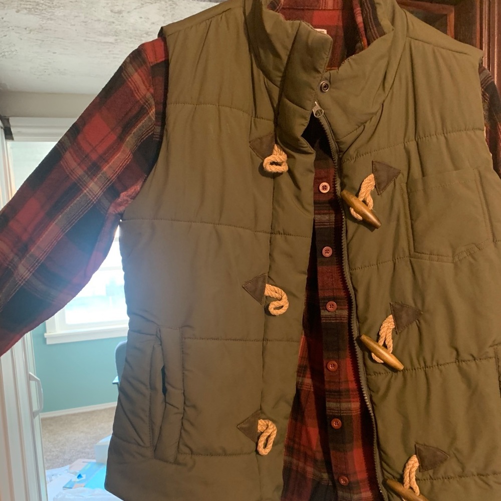 Vest & flannel
